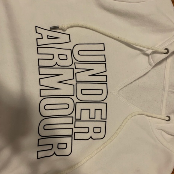 LAST CHANCEš„Under Armour Hoodie - Picture 2 of 2
